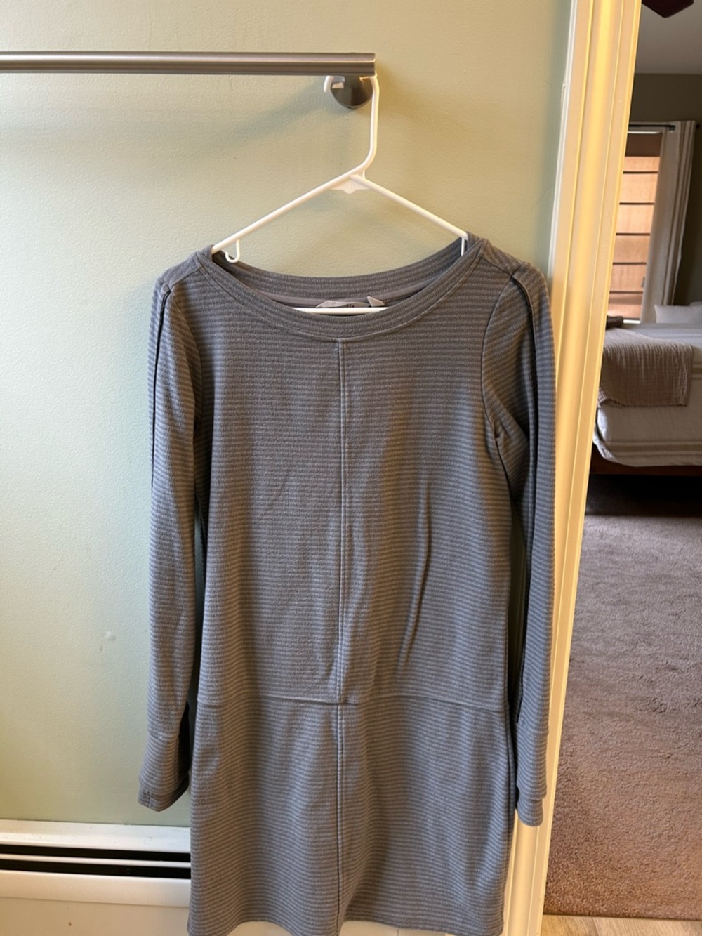 Athleta Long Sleeve Ribbed Dress in Slate Gray